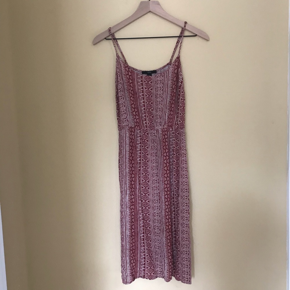 Adjustable straps- midi dress size small worn once